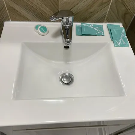 Panoramic Skyline 14th Floor National Stadium View *